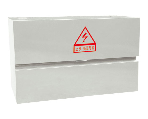 DFW-M高壓電纜分支箱(美式)是一種廣泛應(yīng)用于北美地區(qū)電力配網(wǎng)系統(tǒng)中的輸配電工程設(shè)備.它以單向開(kāi)門(mén)、橫向多通母排為主要特點(diǎn)，具有寬度小、組合靈活、全絕緣、全密…