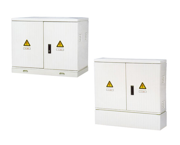 SMC電纜分支箱采用玻璃纖維增強(qiáng)聚酯材料，無(wú)電磁屏蔽非金屬材料，無(wú)電磁屏蔽作用，不反射、不阻斷微波的傳播，方便無(wú)線(xiàn)通信，可用于遠(yuǎn)程測(cè)量與監(jiān)控。絕緣、耐電弧、使用…